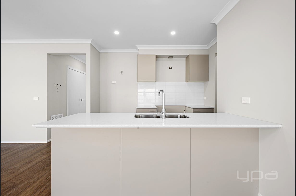 Quebec 16 Home Design
